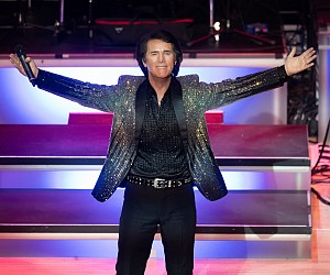 It's A Beautiful Noise with Fisher Stevens Neil Diamond Tribute